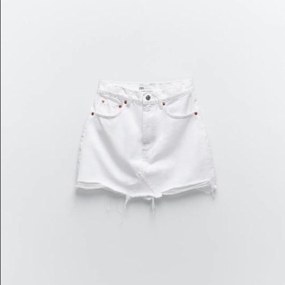 Zara Ripped Denim Mini Skirt - Picture 2 of 3